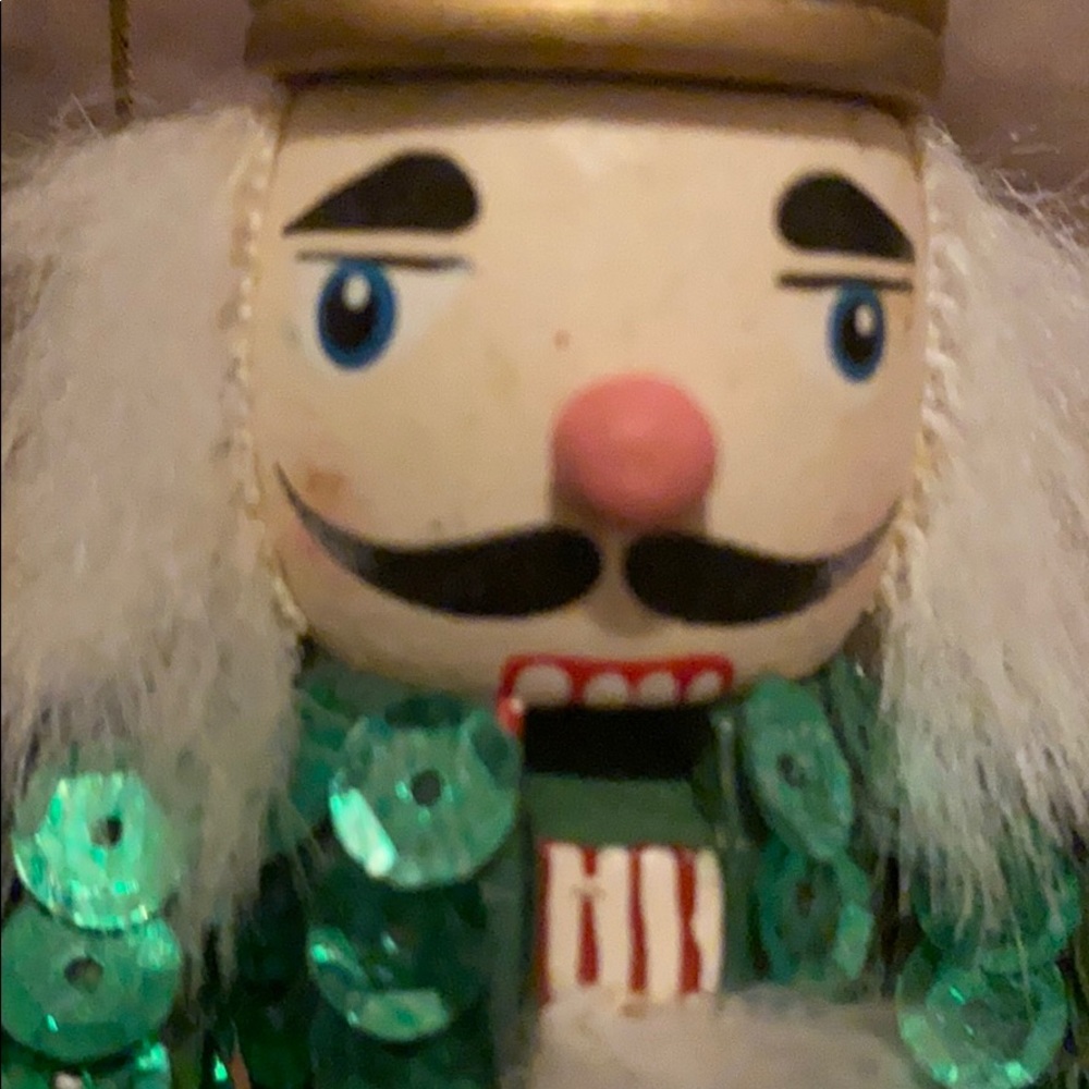 Nut cracker. - Picture 5 of 6